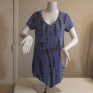 B.L.E.U Blue & Black V-Neck Asymmetrical Blouse